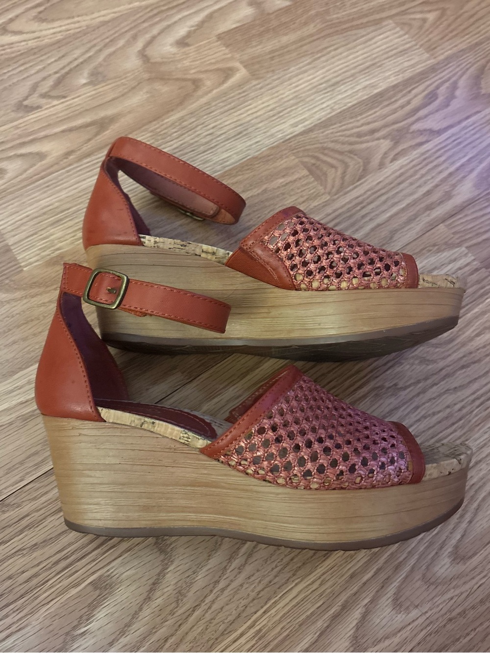 BareTraps Burnt Orange Woven Wedge Sandals Size 8 1/2M
